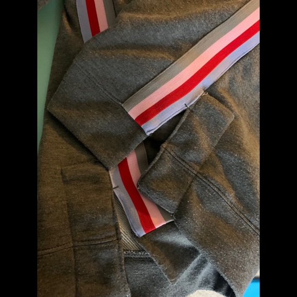 Sweater - Picture 3 of 4